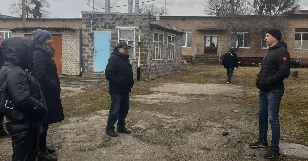 Фото - Слобожанська селищна рада Мешканці зруйнованих Росією будинків у Дінці та Благодатному досі не отримали компенсаційних виплат на порталі Gromada Group