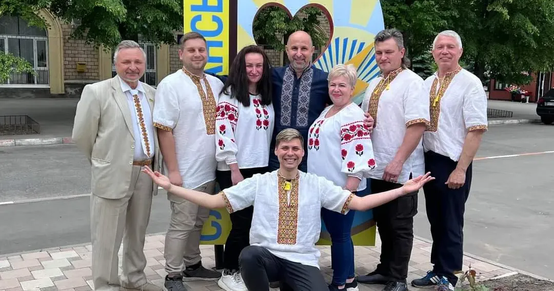 Фото - Слобожанський Палац культури У Слобожанському привітали з Днем вишиванки на порталі Gromada Group