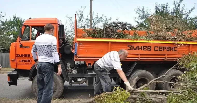 Фото - КП Зміїв-сервіс» З 1 червня в селах Слобожанської громади — нові тарифи на вивіз сміття (документ) на порталі Gromada Group