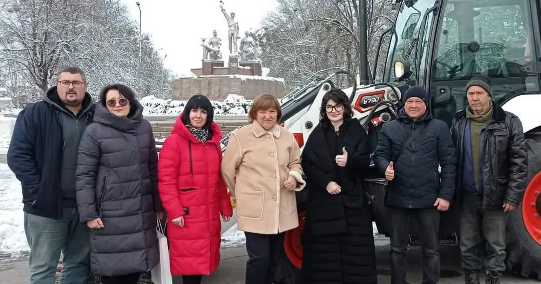 Фото - Харківська обласна рада Завдяки участі в обласних конкурсах для Слобожанської громади закуплено комунальну техніку, а також придбано необхідне обладнання для місцевої лікарні