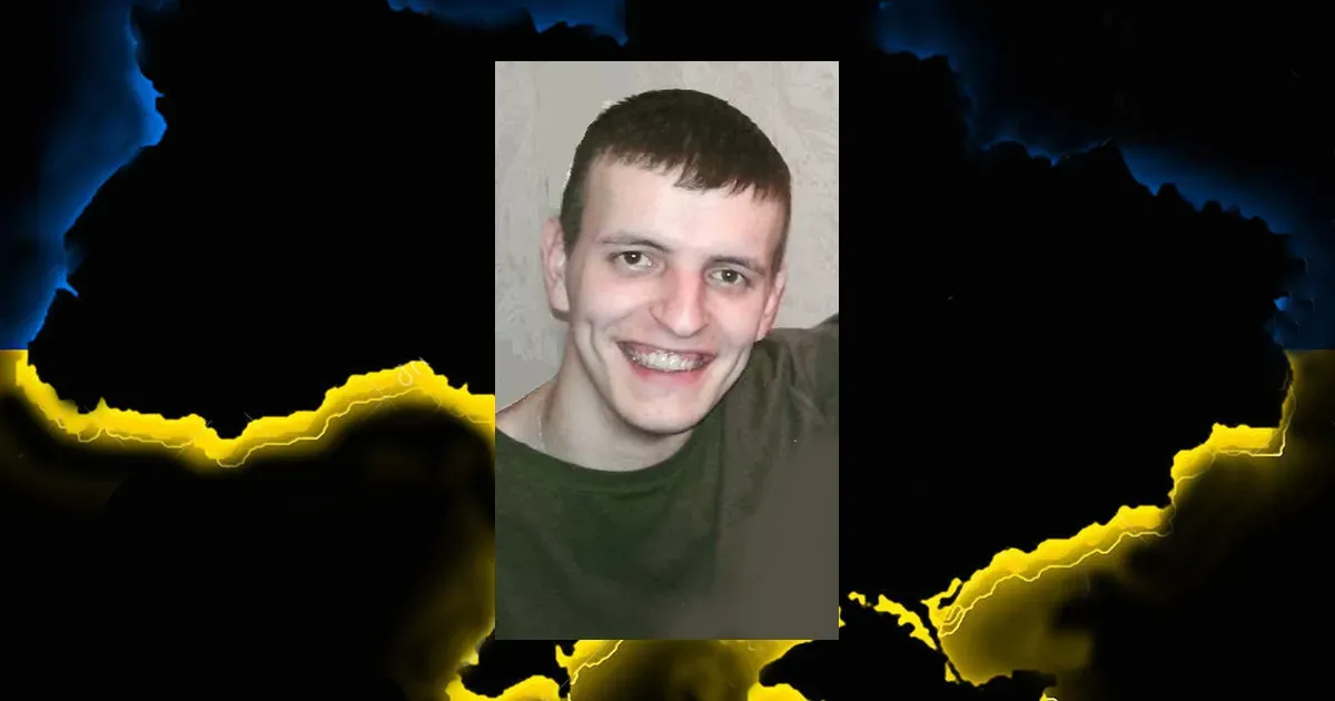 Євген Стаднік. Фото з родинного архіву Капітан Євген Стаднік із Шелудьківки загинув у підземеллях «Азовсталі» у травні 2022-го на порталі Gromada Group